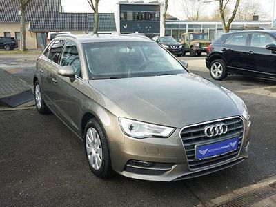 Gebraucht Audi A3 Ambiente 122 PS (89 kW) 2014 Grau Limousine