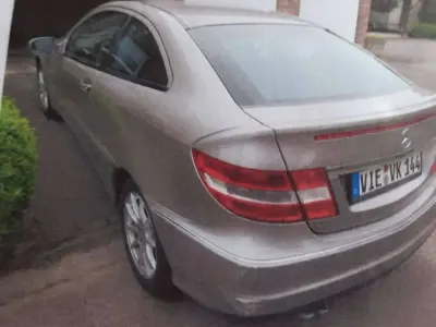 Gebraucht Mercedes CL180 145 PS (106 kW) 2006 Grau Coupé