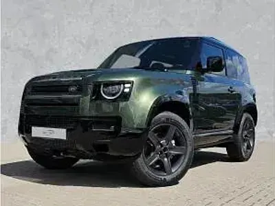 Neu Land Rover Defender 200 PS (147 kW) 2026 Grün (woolstone green metallic) SUV