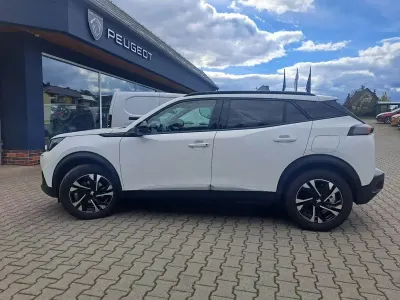 Gebraucht Peugeot 2008 Allure 131 PS (96 kW) 2022 Weiß SUV
