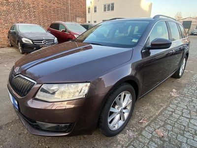 Braun Gebraucht 2013 Skoda Octavia Elegance Kombi | 8.590 € (Fairer Preis)