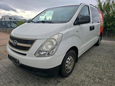 Hyundai H-1