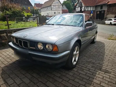 Gebraucht BMW 525 192 PS (141 kW) 1992 Grau Limousine