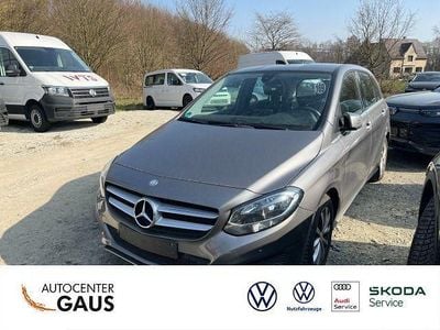 Gebraucht Mercedes B180 Style 122 PS (89 kW) 2016 Grau Van / Kleinbus