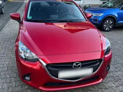 Usata Mazda 2 Exclusive-Line 90 CV (66 kW) 2015 Rosso Utilitaria