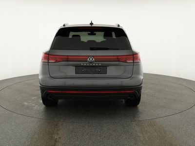 Silizium grau metallic Gebraucht 2025 VW Touareg SUV | 59.475 €