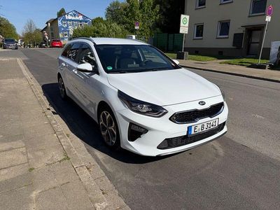 Second-hand Kia Ceed Sportswagon Spirit 140 CP (102 kW) 2019 Alb Break