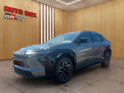 Neu Toyota bZ4X 164 kW (224 PS) 2026 Grau SUV