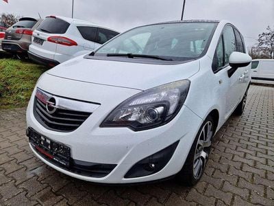 Gebraucht Opel Meriva Color Edition 120 PS (88 kW) 2012 Casablanca weiss Van / Kleinbus