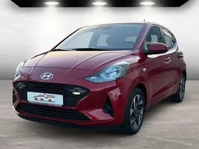 Gebraucht Hyundai i10 79 PS (58 kW) 2024 Rot Kleinwagen