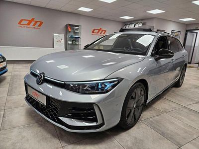 Silber Gebraucht 2025 VW Passat IQ Drive Kombi | 49.790 €