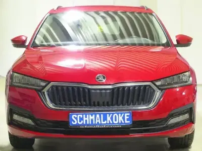 Gebraucht Skoda Octavia Ambition 116 PS (85 kW) 2023 Velvet red Kombi
