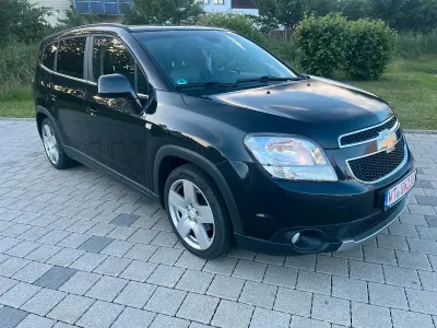 Gebraucht Chevrolet Orlando 163 PS (119 kW) 2013 Schwarz Van / Kleinbus