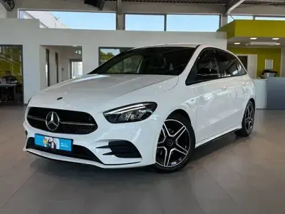 Gebraucht Mercedes B180 Business 136 PS (100 kW) 2021 Weiß Van / Kleinbus