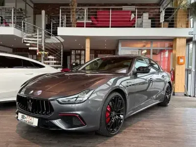 Gebraucht Maserati Ghibli 430 PS (316 kW) 2025 Anthrazitgraumet. (metallic) Limousine