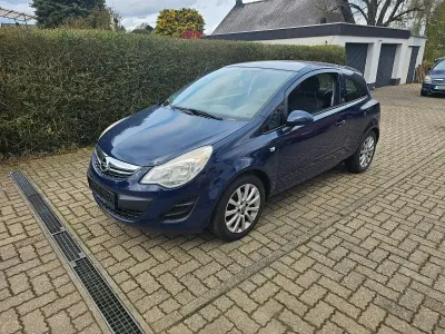 Brugt Opel Corsa Edition 95 HK (69 kW) 2012 Blå Hatchback