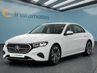 Gebraucht Mercedes E220 197 PS (144 kW) 2025 Weiß Limousine