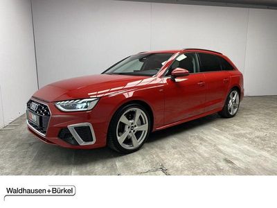 Tangorot (metallic) Gebraucht 2022 Audi A4 Ambiente Kombi | 35.500 € (Etwas zu teuer)