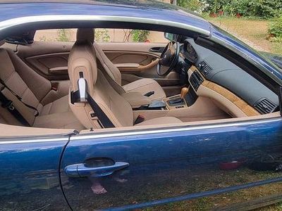 Gebraucht BMW 320 Cabriolet 170 PS (125 kW) 2003 Blau Cabrio