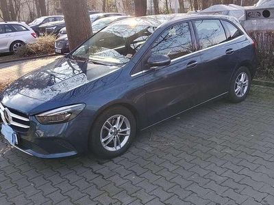 Mercedes B180