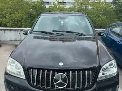 Gebraucht Mercedes ML320 240 PS (176 kW) 2006 Schwarz SUV