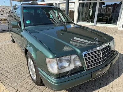 Usata Mercedes E280 193 CV (141 kW) 1995 Verde Station wagon