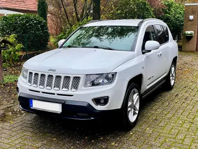 Gebraucht Jeep Compass Limited 156 PS (114 kW) 2014 Weiß SUV