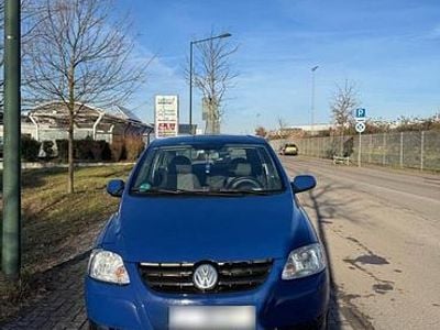 Second-hand VW Fox 55 CP (40 kW) 2006 Albastru Hatchback