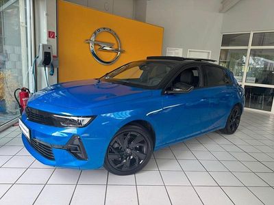 Usata Opel Astra Ultimate 131 CV (96 kW) 2024 Blu Berlina