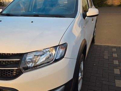 Gebraucht Dacia Sandero Prestige 90 PS (66 kW) 2014 Weiß Limousine