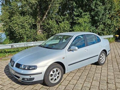 Usado Seat Toledo 125 HP (91 kW) 1999 Prateado Sedan