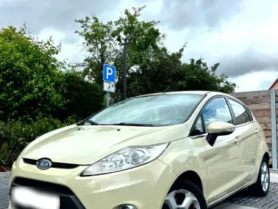 Gebraucht Ford Fiesta 120 PS (88 kW) 2009 Andere farben Kleinwagen