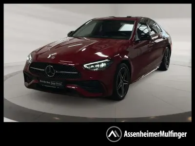 Używany Mercedes C300e AMG 197 KM (144 kW) 2023 Czerwony Sedan/Limuzyna