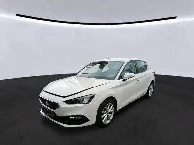 Gebraucht Seat Leon Style 150 PS (110 kW) 2023 Weiß Limousine