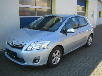 Gebraucht Toyota Auris Hybrid Life 136 PS (100 kW) 2012 Blau Limousine