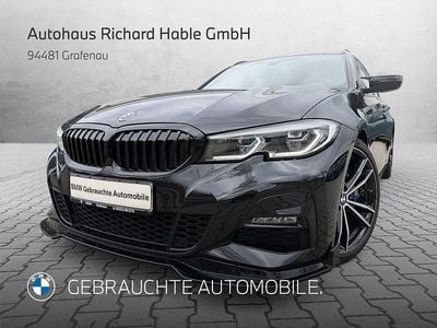 Gebraucht BMW 330 Performance 265 PS (194 kW) 2019 Saphirschwarz Kombi
