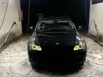 Gebraucht BMW 318 Sport Line 181 PS (133 kW) 2008 Schwarz Kombi