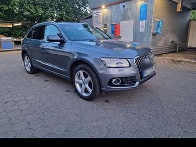 Grau Gebraucht 2015 Audi Q5 SUV | 16.400 € (Fairer Preis)