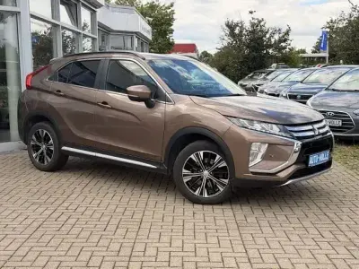 Gebraucht Mitsubishi Eclipse Cross Edition 163 PS (119 kW) 2018 Braun SUV