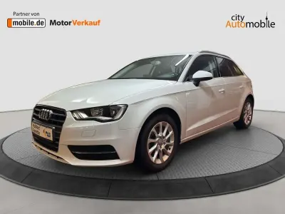 Gebraucht Audi A3 Attraction 105 PS (77 kW) 2014 Weiß Limousine