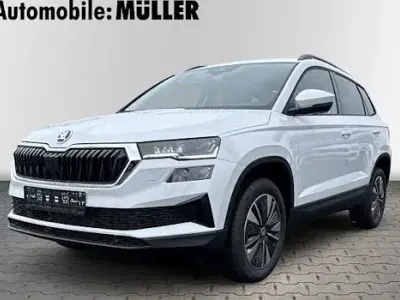 Nowe Skoda Karoq 150 KM (110 kW) 2026 Biały SUV