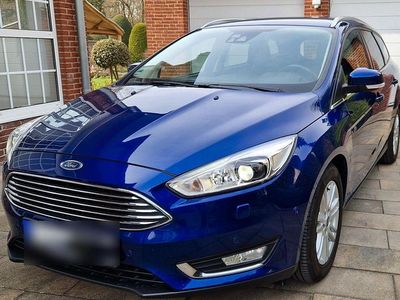 Usata Ford Focus Titanium 150 CV (110 kW) 2015 Blu Station wagon
