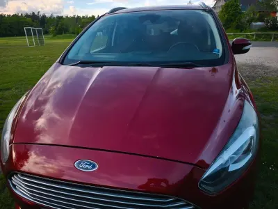 Gebraucht Ford S-MAX Titanium 179 PS (131 kW) 2018 Rot Van / Kleinbus