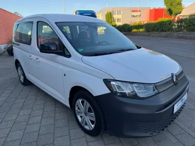 Gebraucht VW Caddy 122 PS (89 kW) 2023 Weiß Van / Kleinbus