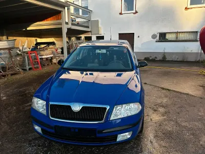 Gebraucht Skoda Octavia 105 PS (77 kW) 2007 Blau Kombi