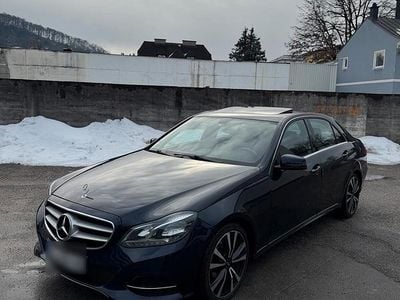 Gebraucht Mercedes E220 170 PS (125 kW) 2014 Blau Limousine