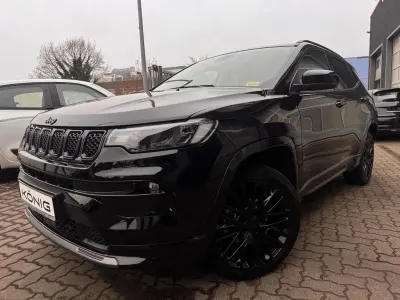 Second-hand Jeep Compass Altitude 131 CP (96 kW) 2023 Negru SUV