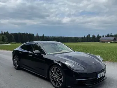 Gebraucht Porsche Panamera 4 330 PS (242 kW) 2017 Schwarz Kleinwagen