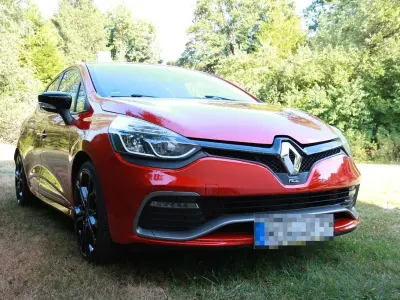 Gebraucht Renault Clio IV R.S. 200 PS (147 kW) 2015 Rot Limousine