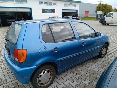 Usata VW Polo 45 CV (33 kW) 1995 Blu Berlina